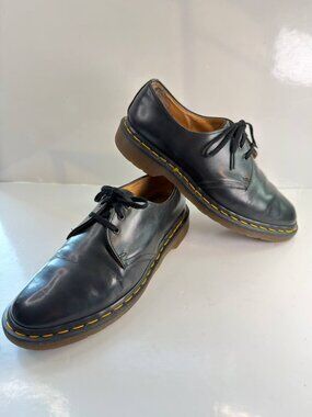 Dr. Martens Vintage Made in England Shoes – 80s/90s Era – Men’s Size UK 7 / US 8